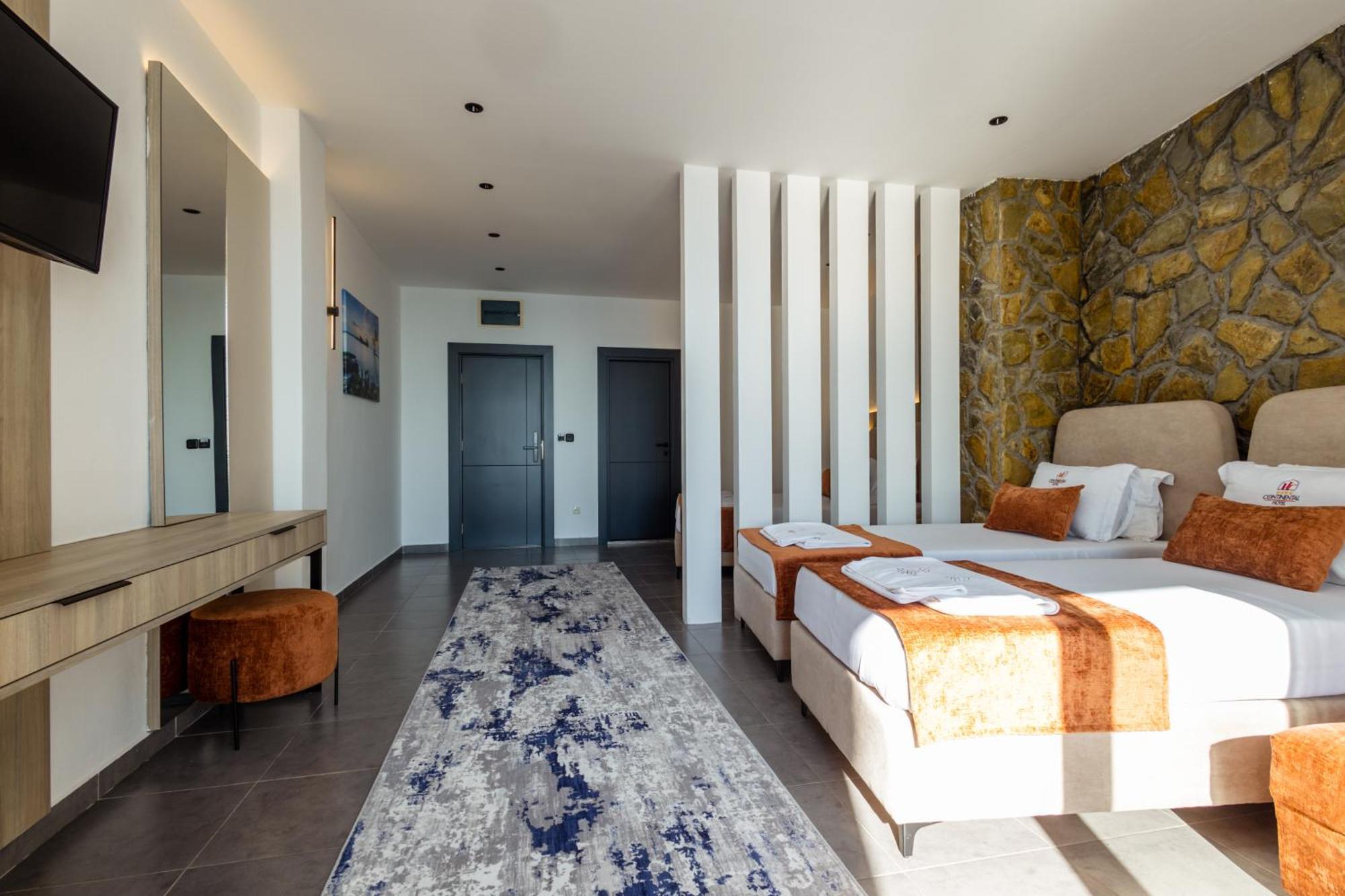 Continental Hotel Ulcinj Kültér fotó