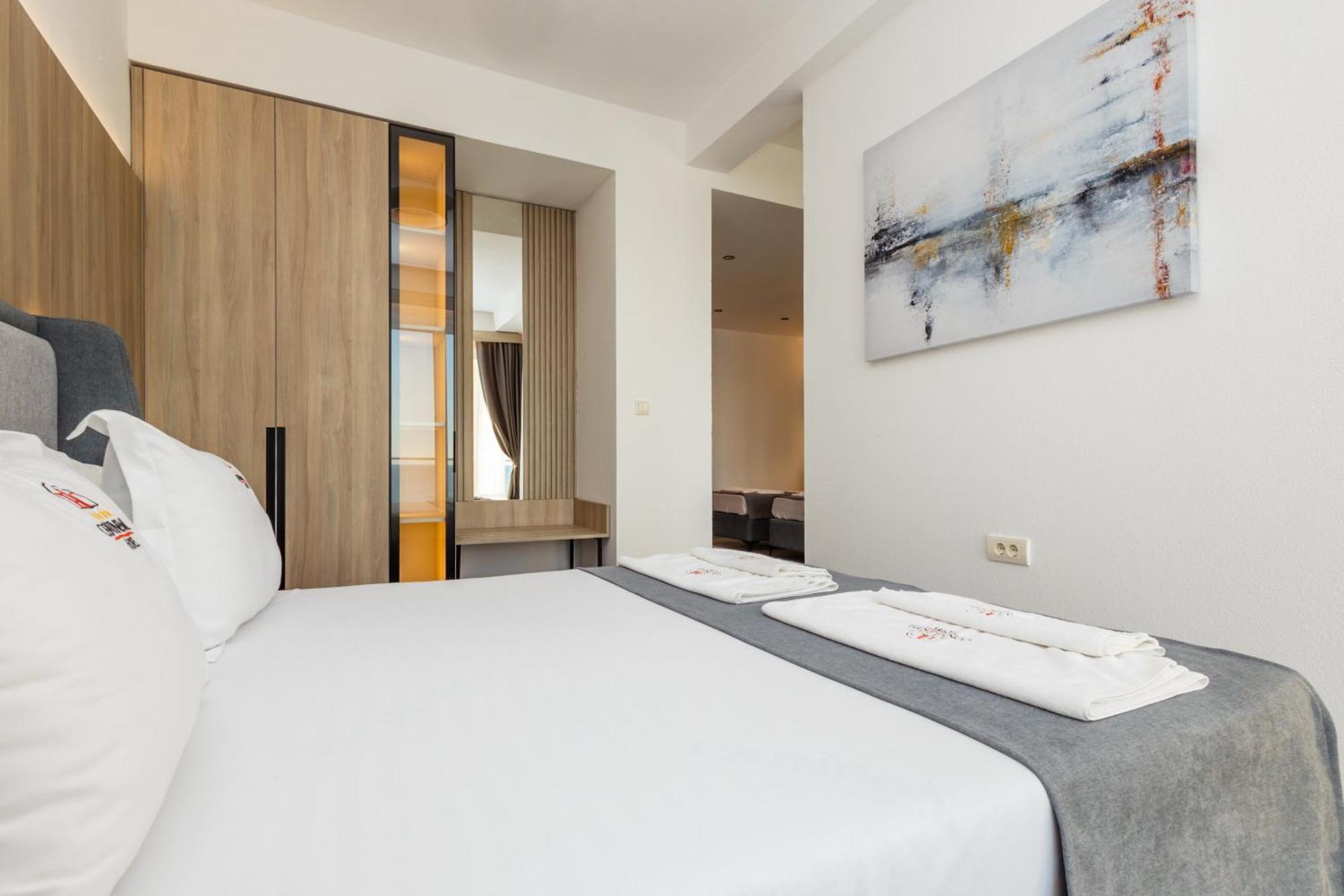 Continental Hotel Ulcinj Kültér fotó