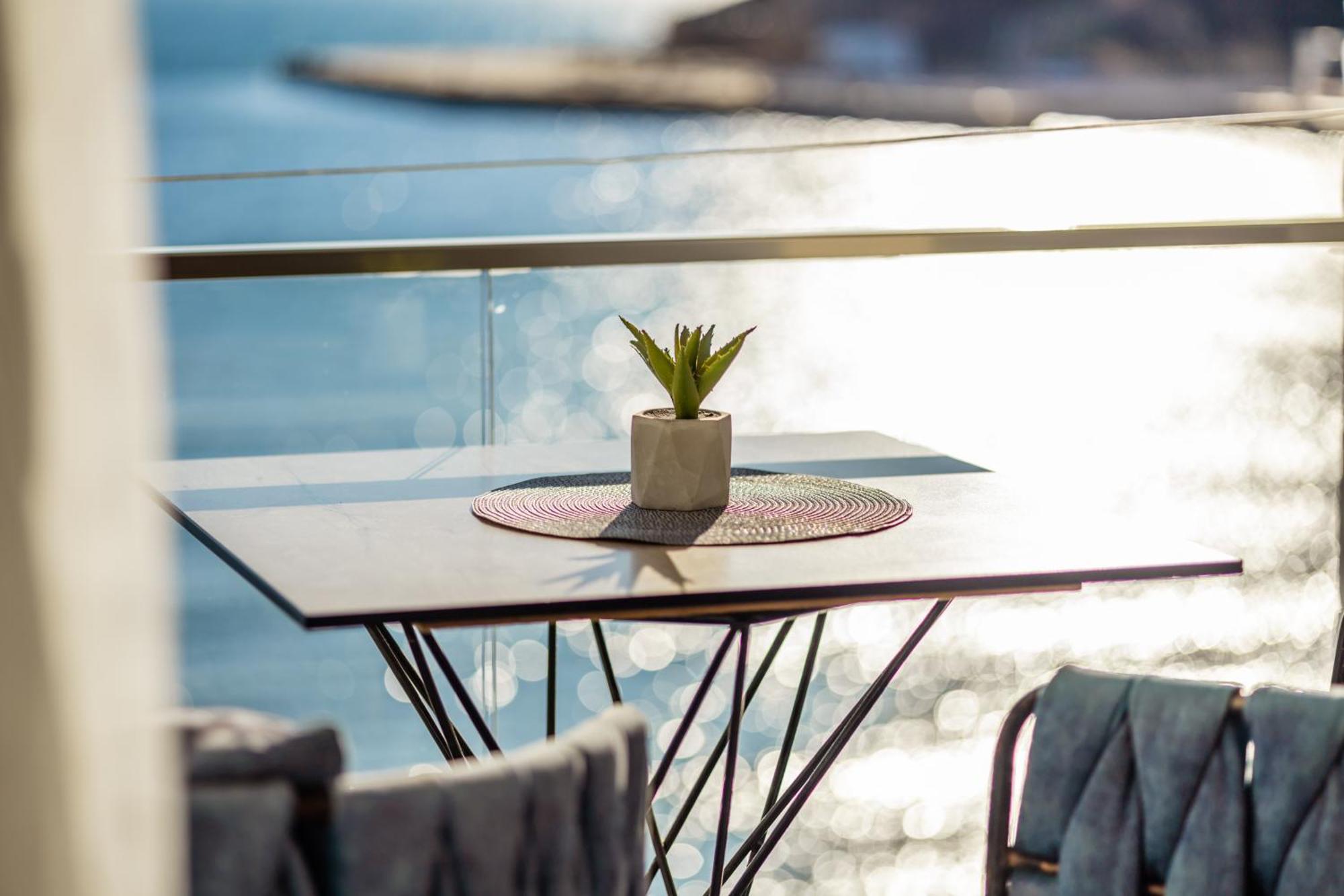 Continental Hotel Ulcinj Kültér fotó
