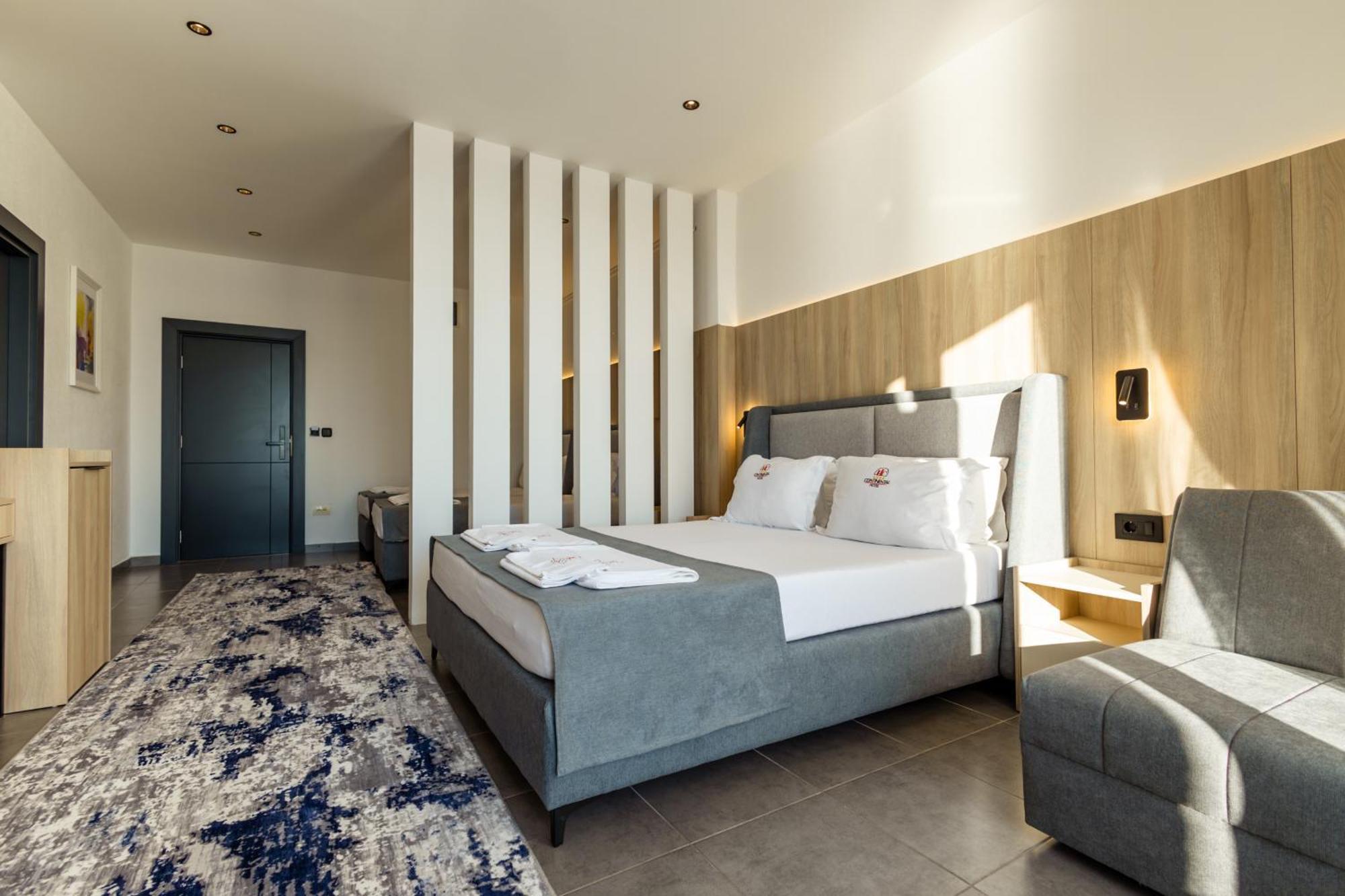 Continental Hotel Ulcinj Kültér fotó