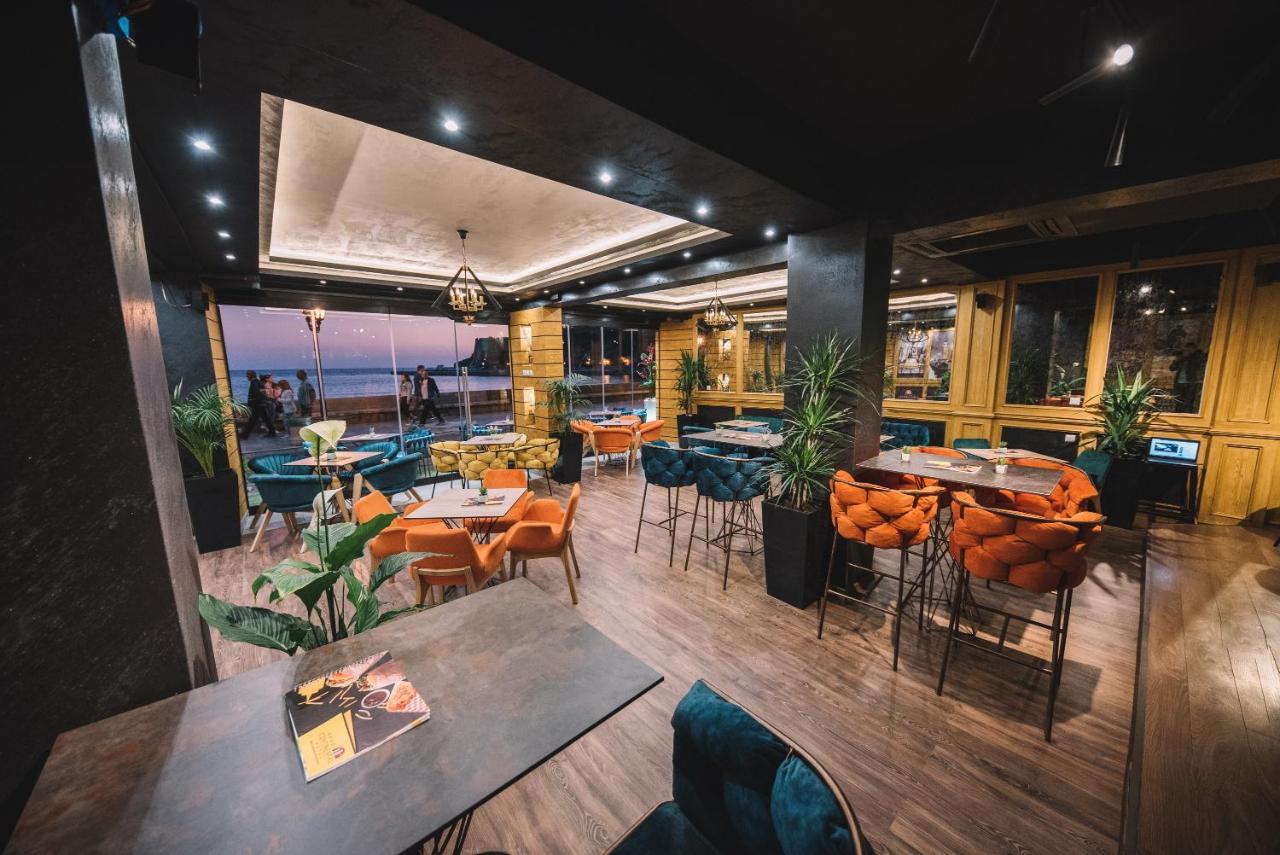 Continental Hotel Ulcinj Kültér fotó